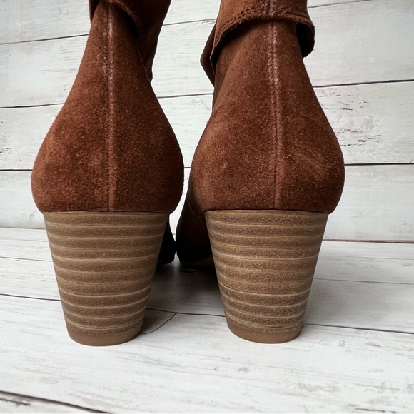 Lucky Brand Zaprika Suede Cuffed Bootie Faux Stack Wood Heels NWOB Size 8 1/2 - Picture 3 of 11